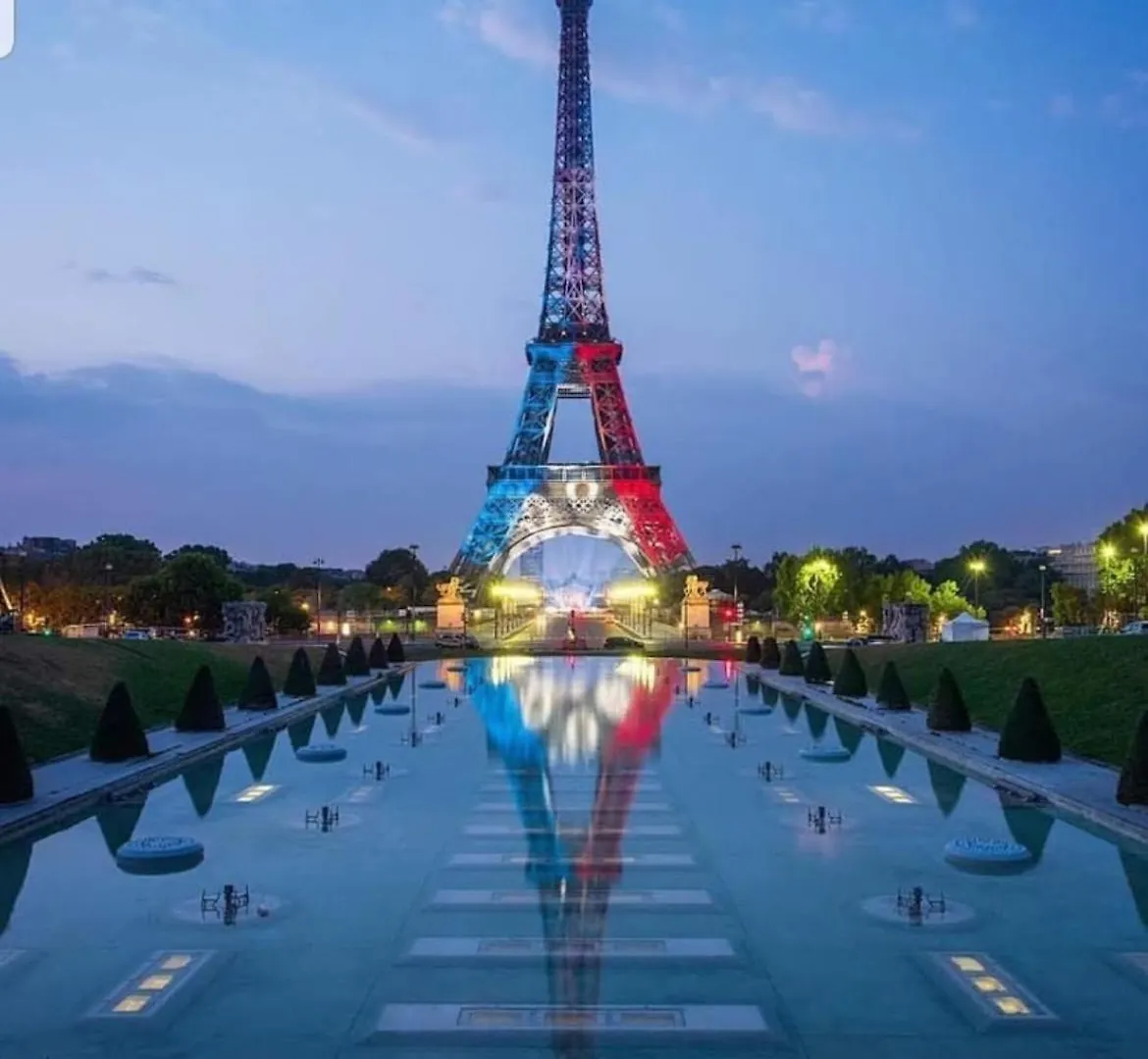 Magnifique Appartement Au Coeur Du 8E Paris Frankrike